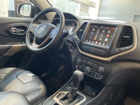 Used 2017 Jeep Cherokee High Altitude AWD/4WD image 34