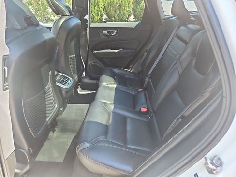Used 2020 Volvo XC60 T5 Inscription w/ Protection Package Premier image 19