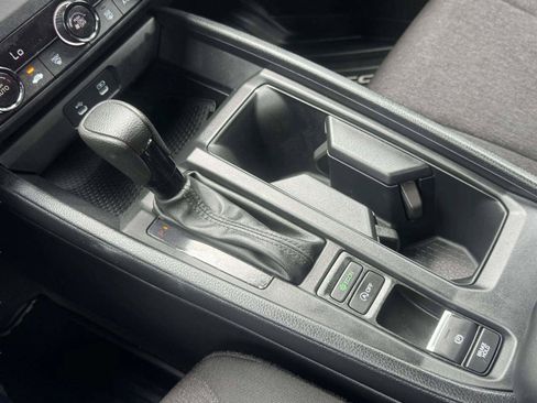 Used 2025 Honda Accord LX image 34