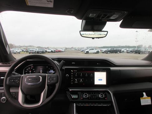 New 2026 GMC Sierra 2500 Denali w/ Denali Reserve Package image 17