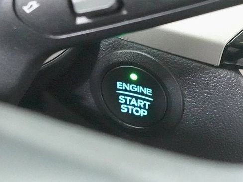 Used 2021 Ford Escape SE image 20