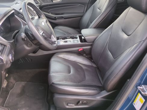 Used 2020 Ford Edge Titanium w/ Equipment Group 301A AWD/4WD image 16