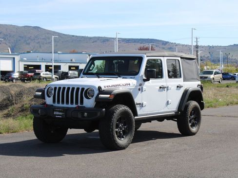 Used 2018 Jeep Wrangler Unlimited Rubicon AWD/4WD image 8