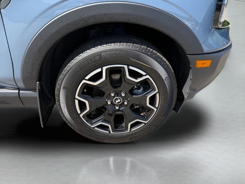 Used 2025 Ford Bronco Sport Outer Banks w/ Outer Banks Tech Package+ AWD/4WD image 32