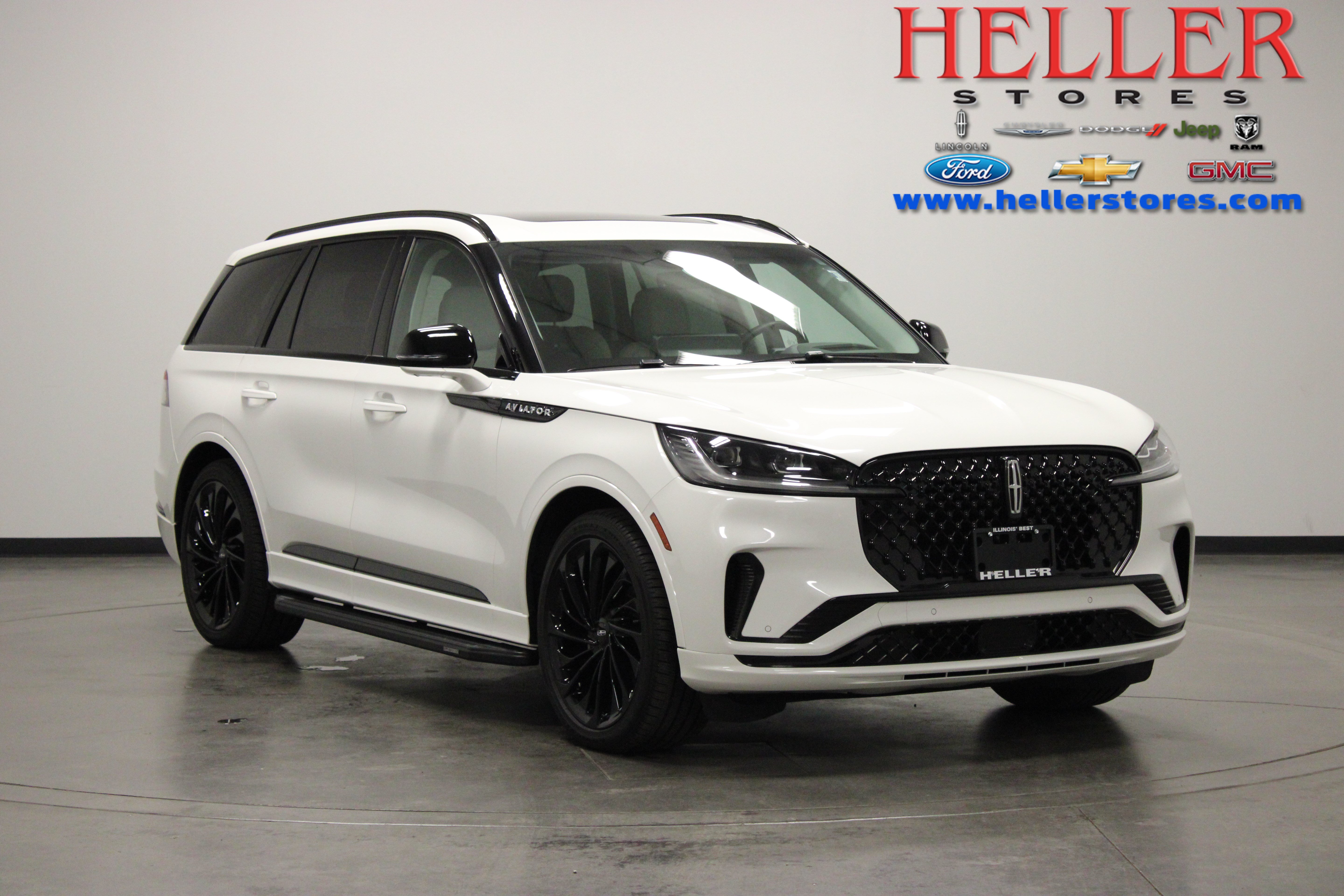 Used 2025 Lincoln Aviator Reserve w/ Luxury Package RWD image 1