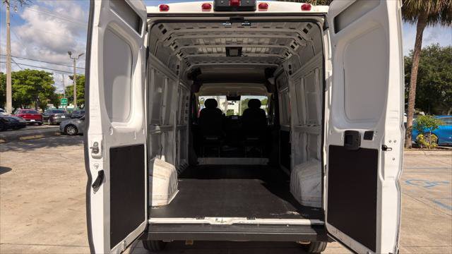 Used 2025 RAM ProMaster 2500 w/ Convenience Group FWD image 11