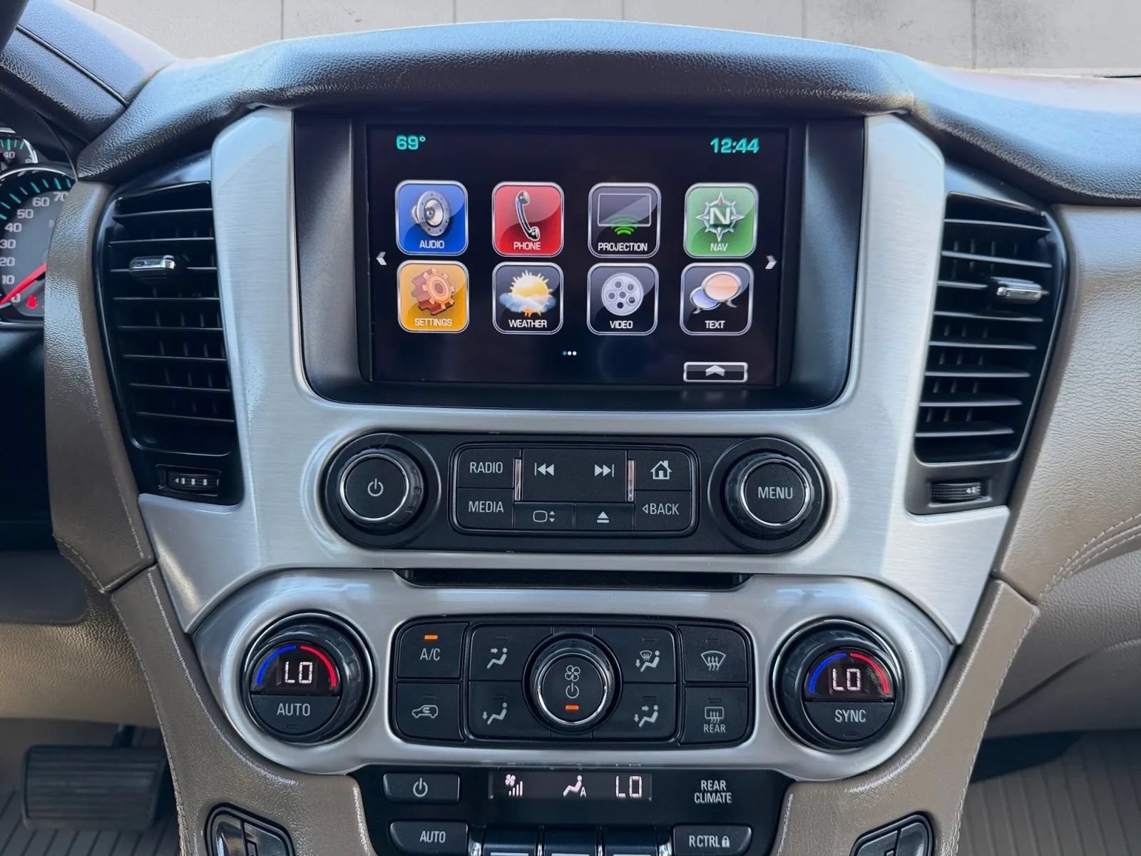 Used 2019 GMC Yukon SLT w/ Open Road Package RWD image 16