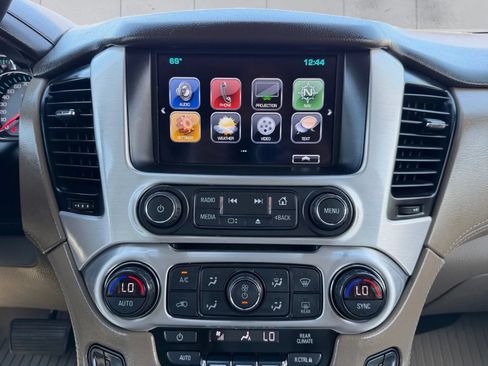 Used 2019 GMC Yukon SLT w/ Open Road Package RWD image 16