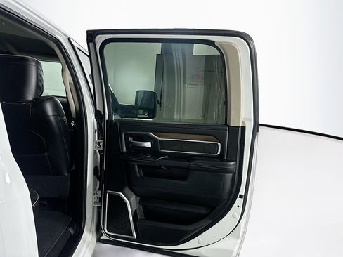 Used 2024 RAM 2500 Laramie image 29