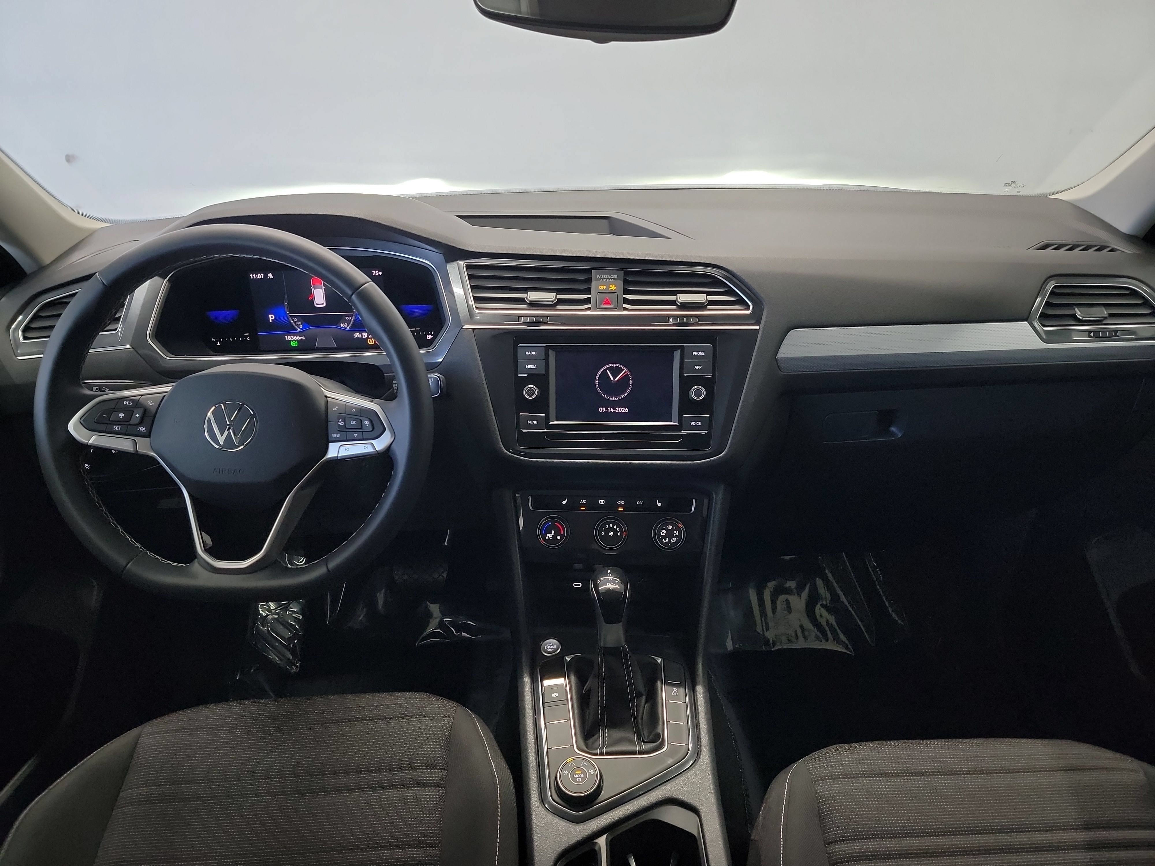 Used 2023 Volkswagen Tiguan S AWD/4WD image 15