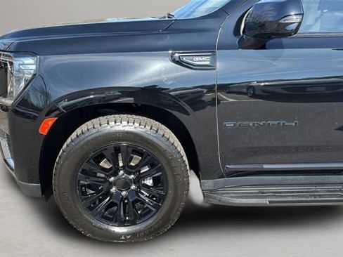 Used 2022 GMC Yukon XL Denali image 35