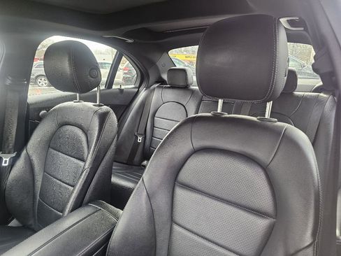 Used 2018 Mercedes-Benz C 300 4MATIC Sedan image 21