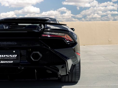 Used 2024 Lamborghini Huracan Tecnica image 41