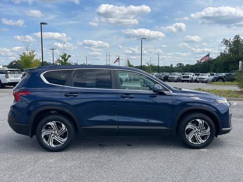 Used 2021 Hyundai Santa Fe SE FWD image 17