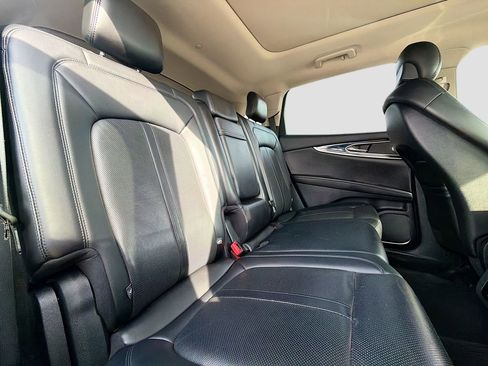 Used 2021 Lincoln Nautilus Reserve w/ Equipment Group 201A image 35