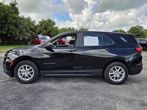 Certified 2024 Chevrolet Equinox LS FWD image 2