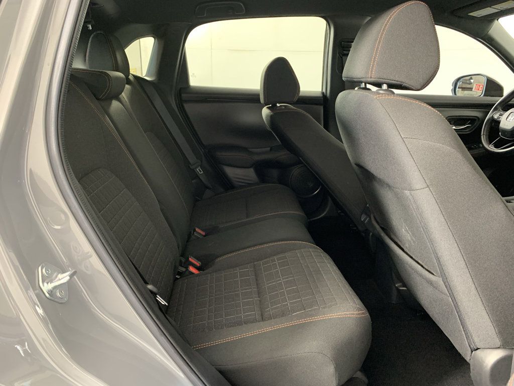 Used 2025 Honda HR-V Sport image 36