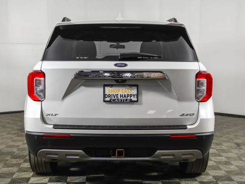 Used 2021 Ford Explorer XLT w/ Equipment Group 202A image 19