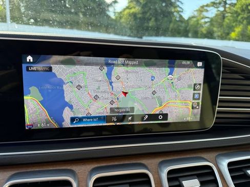 Used 2022 Mercedes-Benz GLE 350 4MATIC image 23