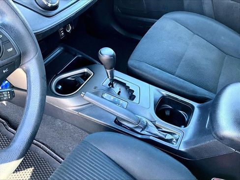 Used 2017 Toyota RAV4 LE w/ Carpet Mat Package AWD/4WD image 20