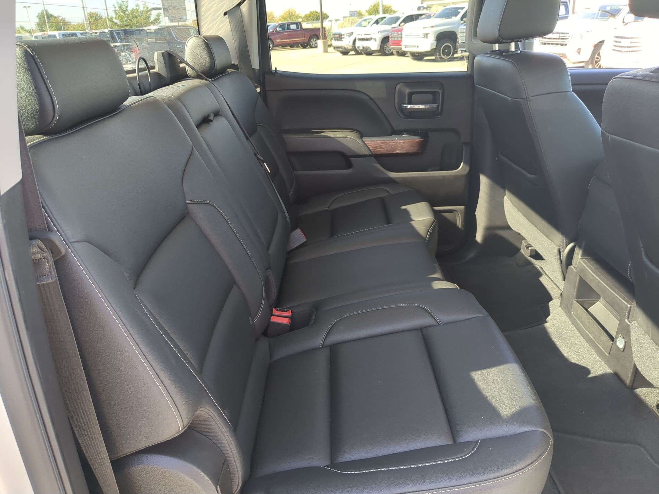 Used 2018 GMC Sierra 1500 SLT w/ SLT Premium Package AWD/4WD image 29