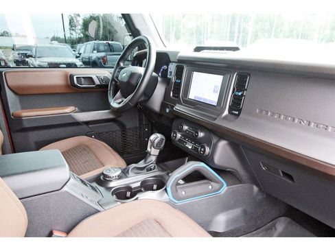 Used 2023 Ford Bronco Outer Banks AWD/4WD image 28