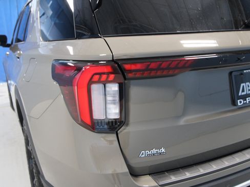 New 2026 Ford Explorer Tremor AWD/4WD image 31