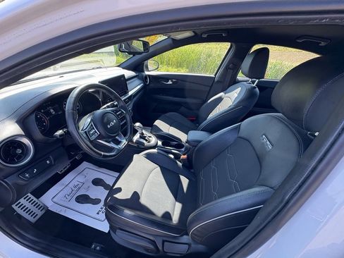 Used 2022 Kia Forte GT-Line image 39