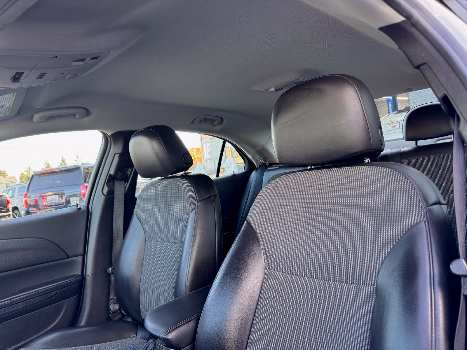 Used 2015 Chevrolet Malibu LT FWD image 9