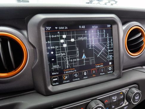 Used 2021 Jeep Gladiator Mojave AWD/4WD image 30