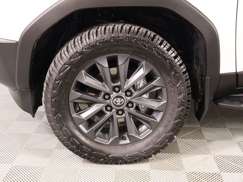 Used 2026 Toyota Land Cruiser w/ Premium Package AWD/4WD image 18