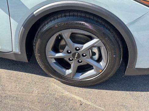 Used 2025 Kia K4 FWD image 29