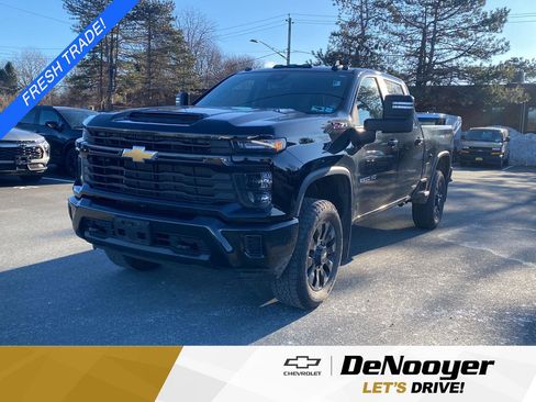 Used 2024 Chevrolet Silverado 2500 Custom w/ Custom Value Package image 1