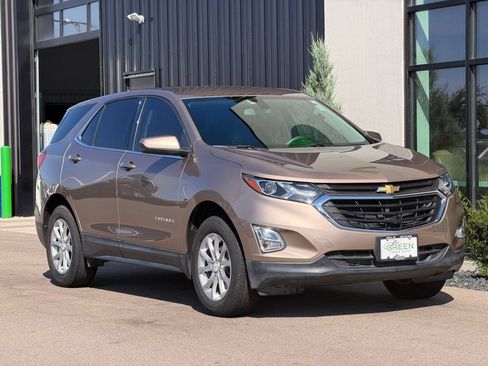 Used 2018 Chevrolet Equinox LT FWD image 4