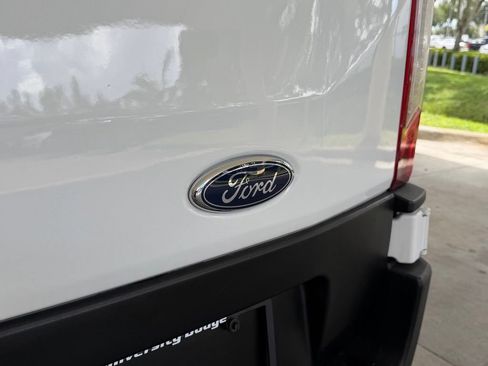 Used 2021 Ford Transit 250 Low Roof w/ Exterior Upgrade Package RWD image 17