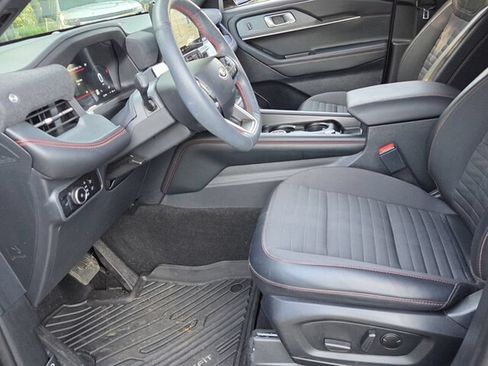 Used 2025 Ford Explorer ST-Line AWD/4WD image 6