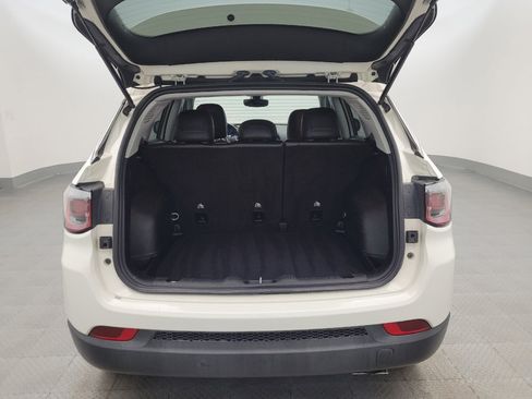 Used 2019 Jeep Compass Limited image 29