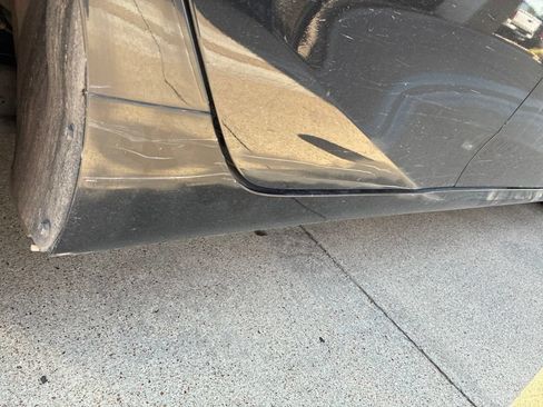Used 2021 Toyota Prius LE FWD image 2