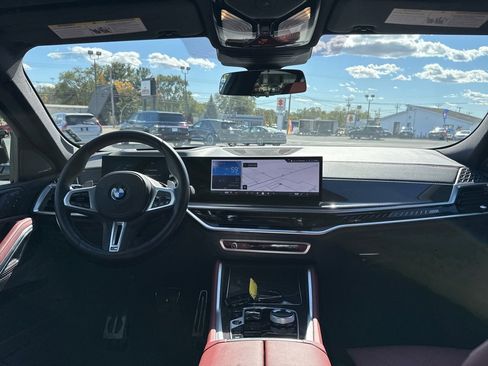 Used 2024 BMW X6 M60i w/ Executive Package image 22