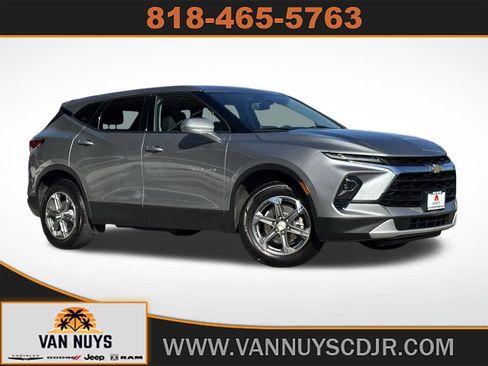 Used 2023 Chevrolet Blazer LT image 1