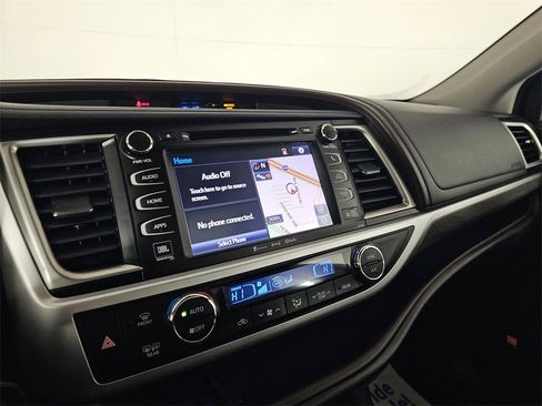 Used 2018 Toyota Highlander Limited Platinum image 27