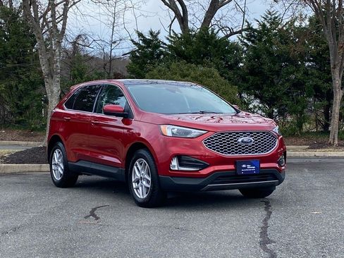 Certified 2024 Ford Edge SEL w/ Convenience Package image 2