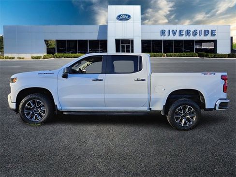 Used 2021 Chevrolet Silverado 1500 Custom w/ LPO, Dark Essentials Package image 4
