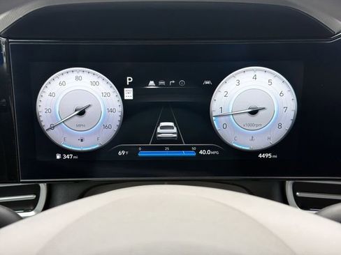 Used 2024 Hyundai Elantra SEL image 12