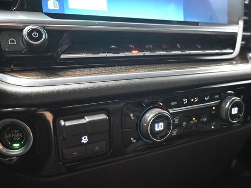 Used 2023 Chevrolet Silverado 1500 RST image 19