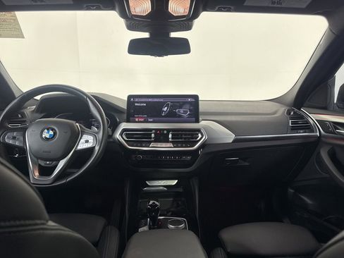 Certified 2022 BMW X4 xDrive30i w/ Parking Assistance Package image 9