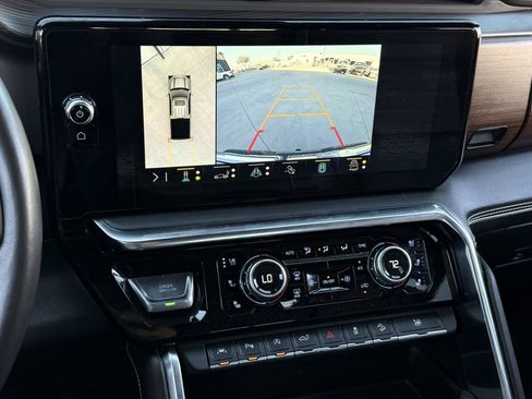 Used 2023 GMC Sierra 1500 Denali Ultimate image 18