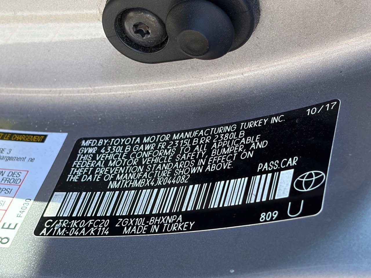 Used 2018 Toyota C-HR XLE FWD image 14
