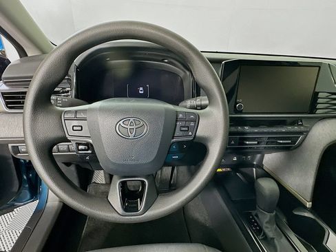 Used 2026 Toyota Camry LE FWD image 11