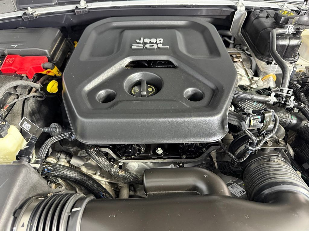Used 2023 Jeep Wrangler Unlimited Sahara AWD/4WD image 22